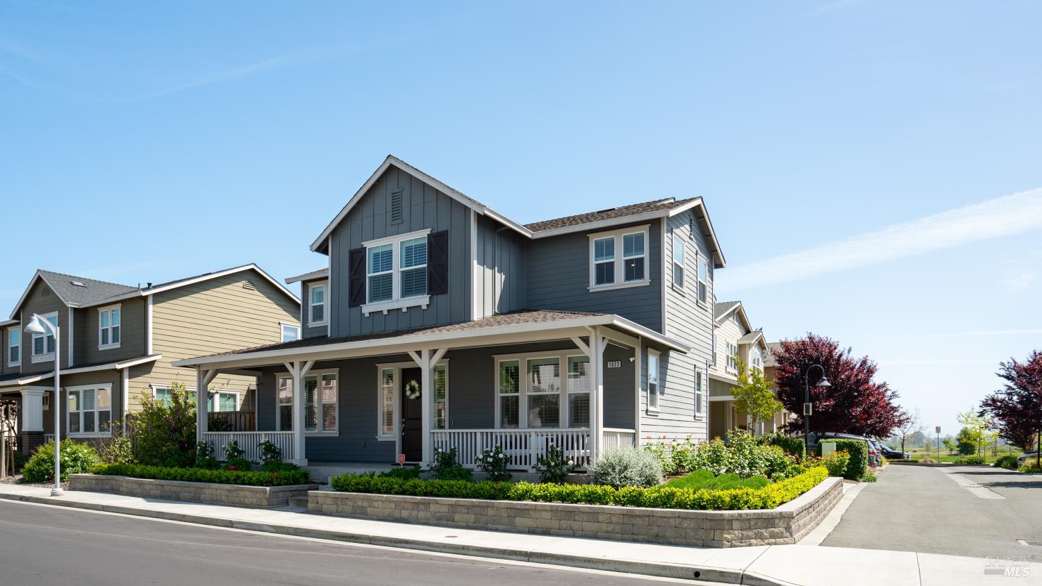 1623 Winterberry Lane