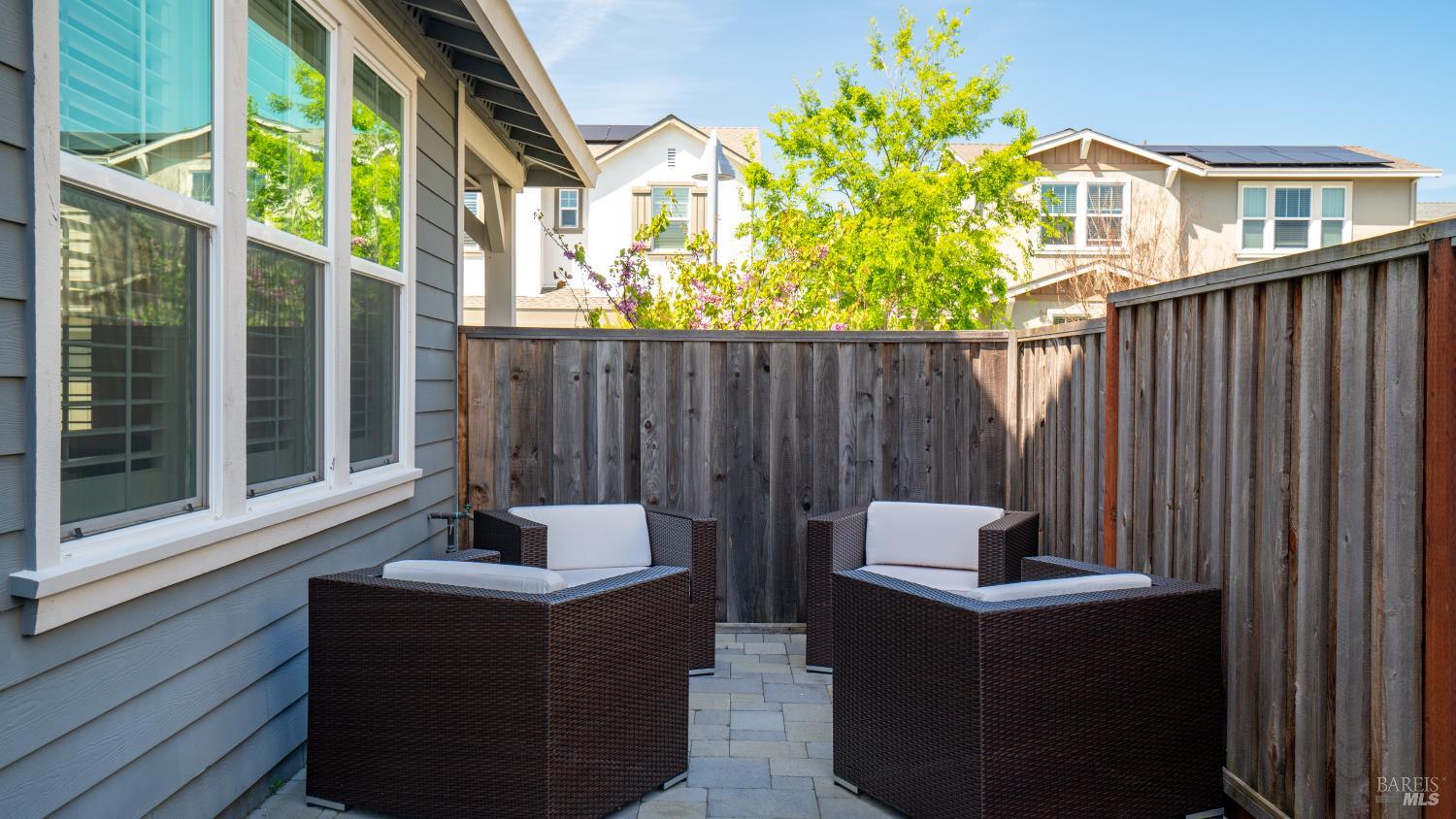 1623 Winterberry Lane