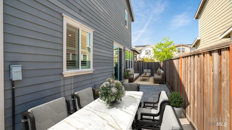 1623 Winterberry Lane