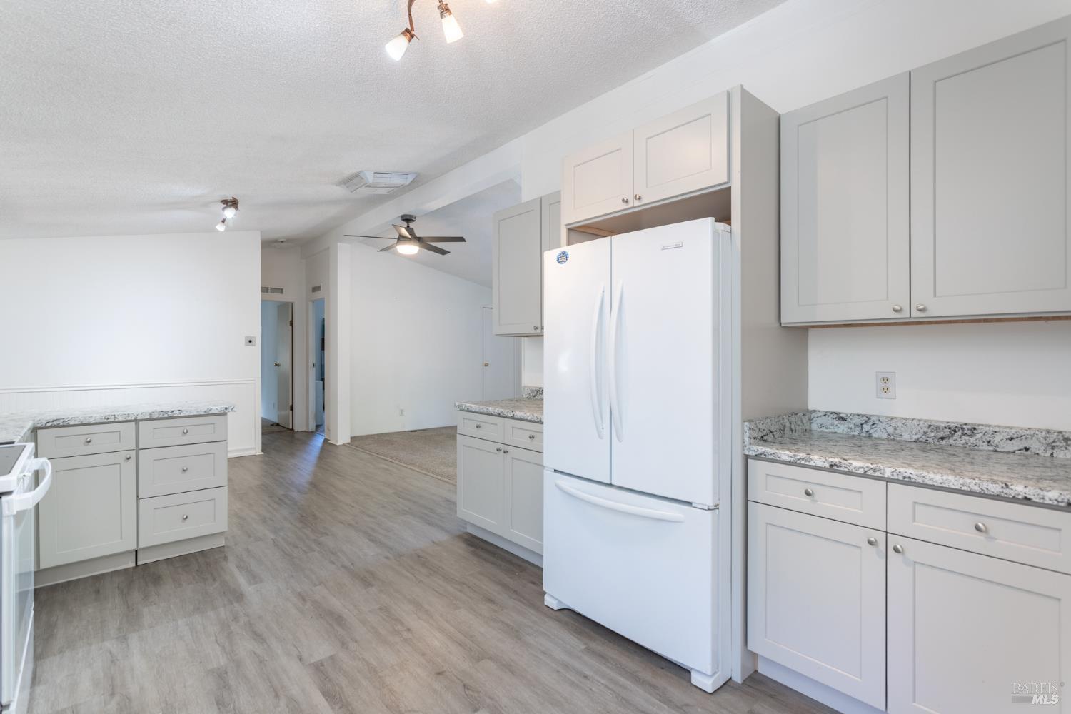 29282 Laurel Tree Ln