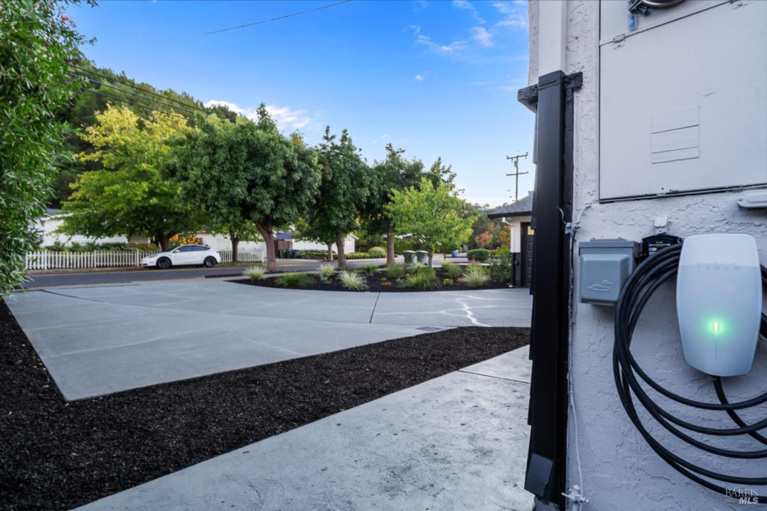 456 Alameda De La Loma