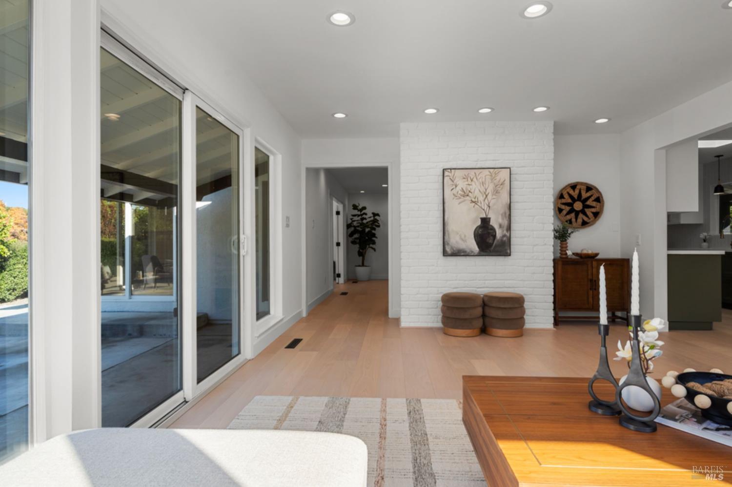 456 Alameda De La Loma