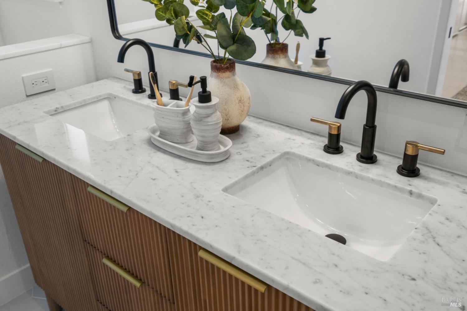 456 Alameda De La Loma