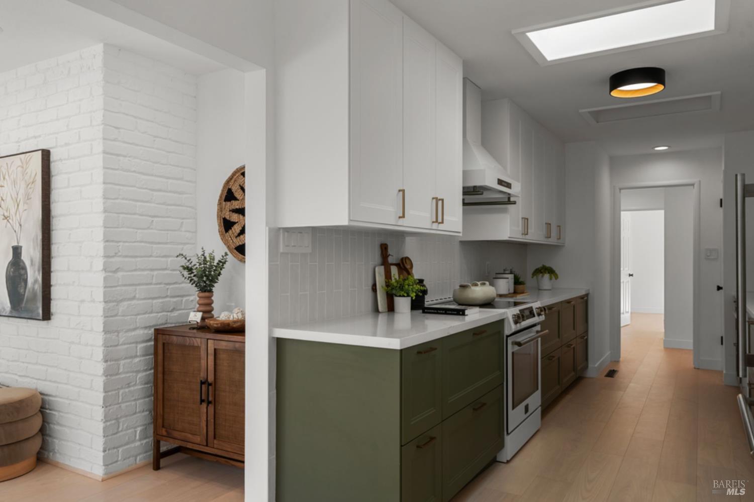 456 Alameda De La Loma