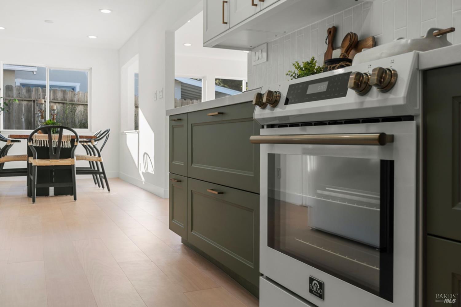 456 Alameda De La Loma