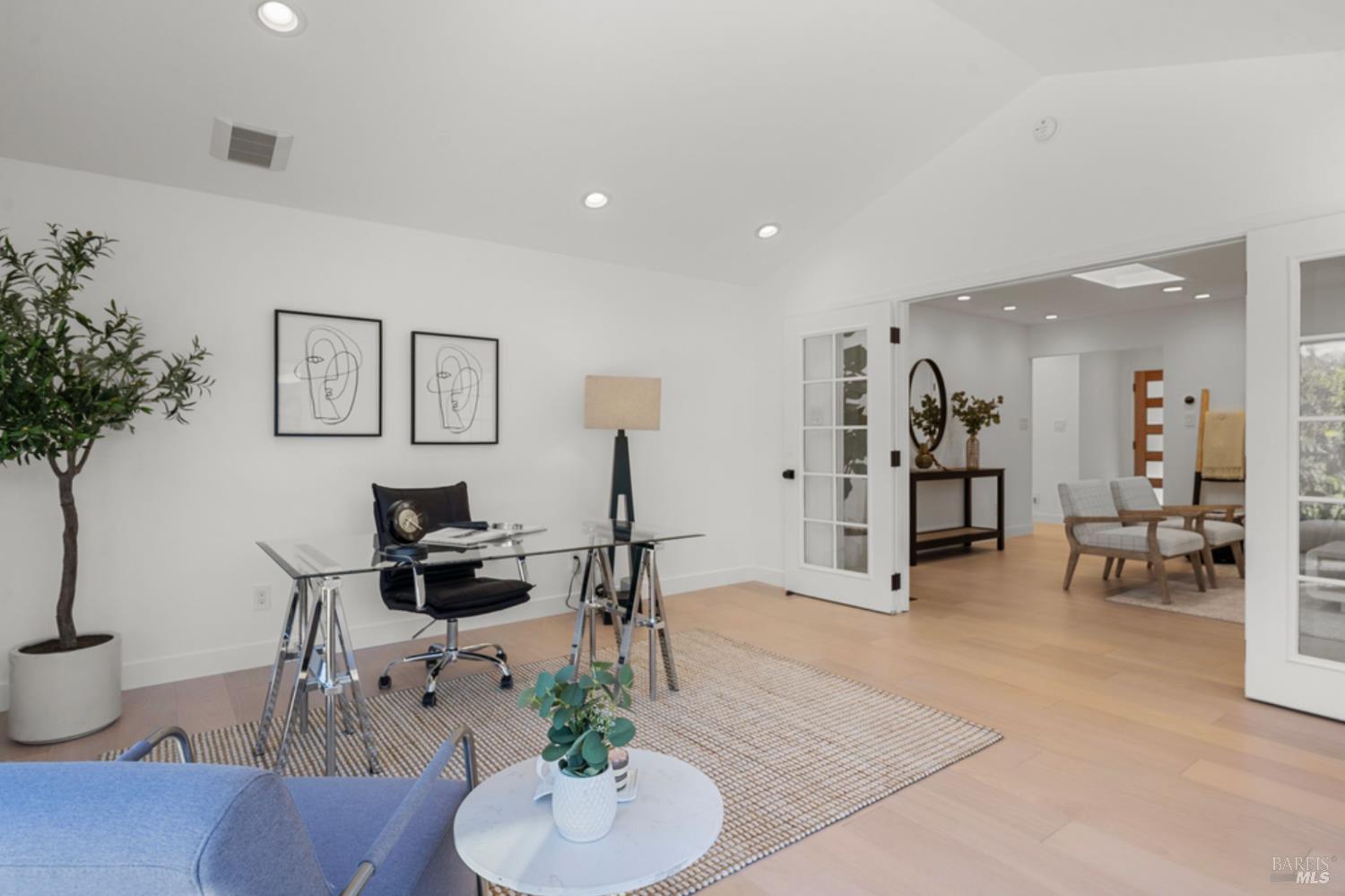 456 Alameda De La Loma