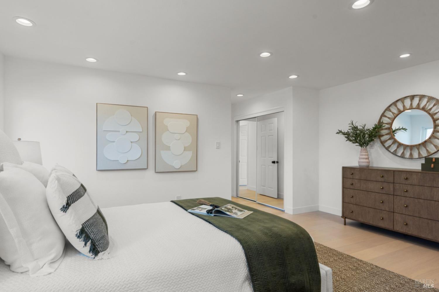 456 Alameda De La Loma