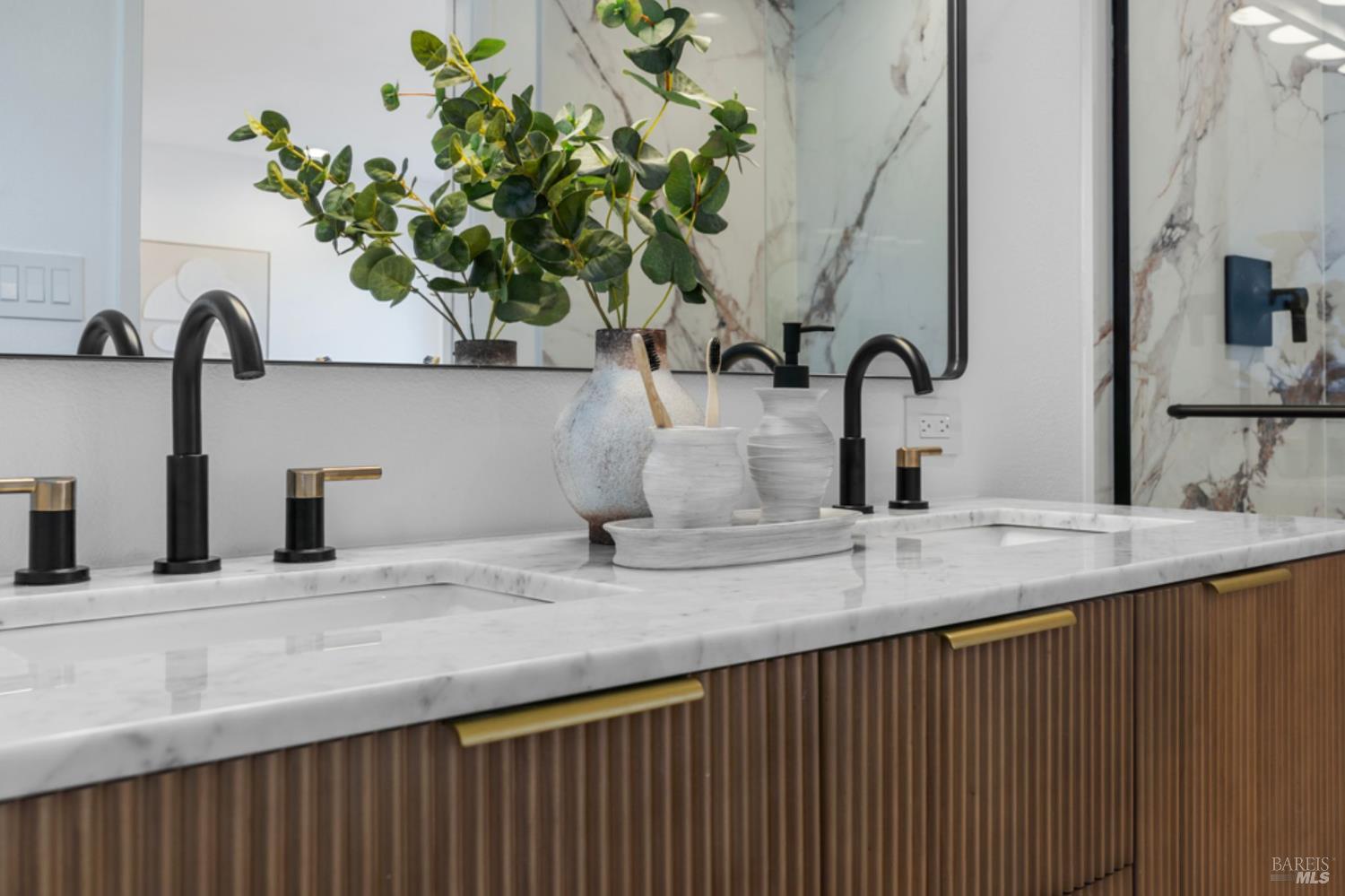 456 Alameda De La Loma