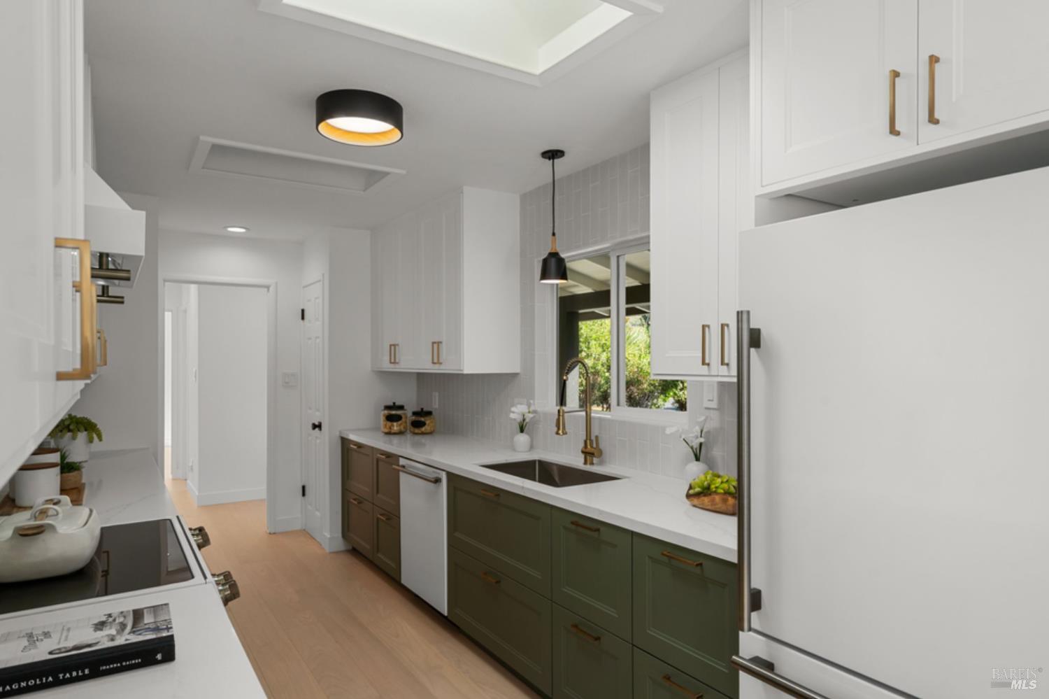 456 Alameda De La Loma