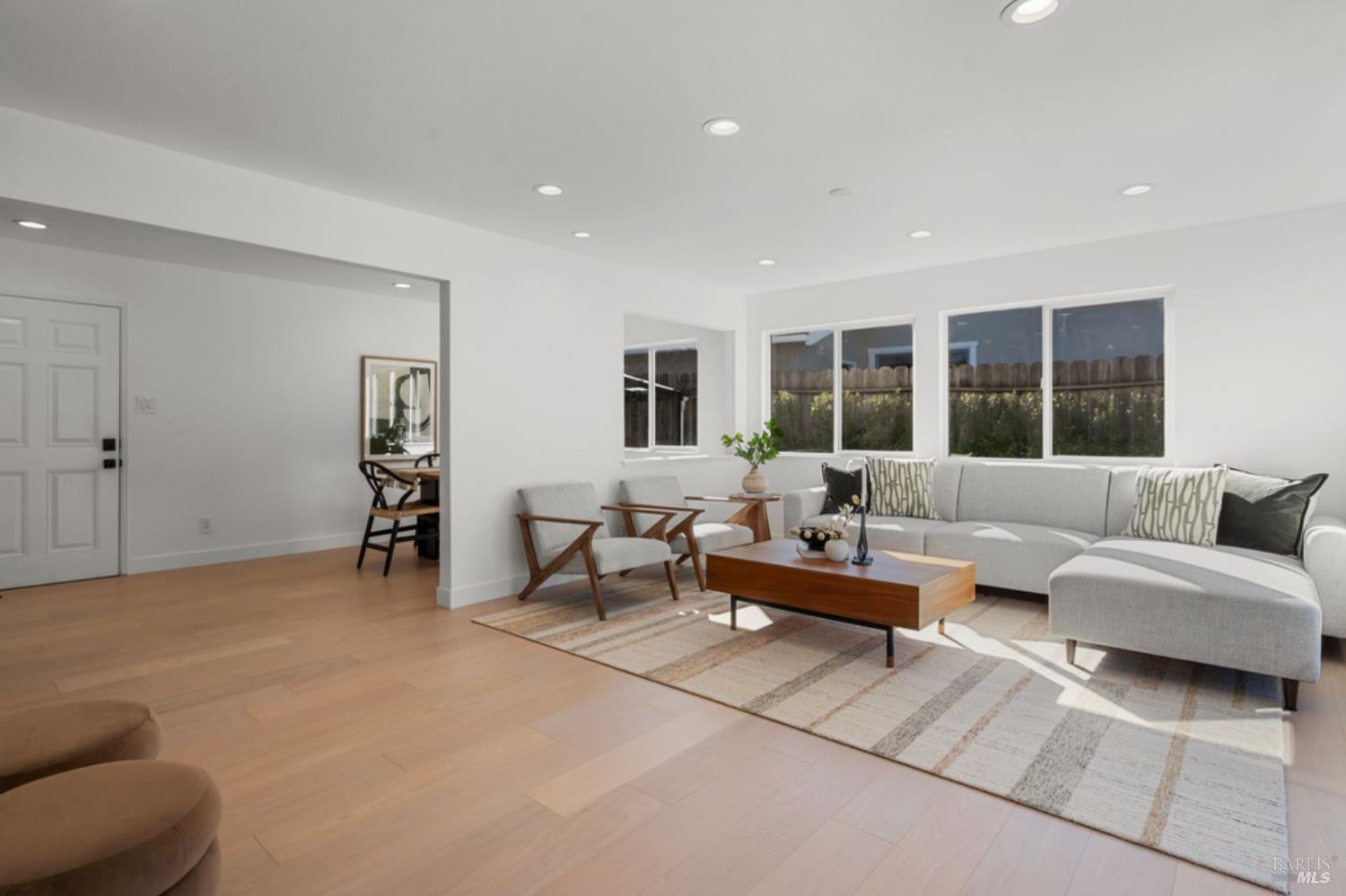 456 Alameda De La Loma