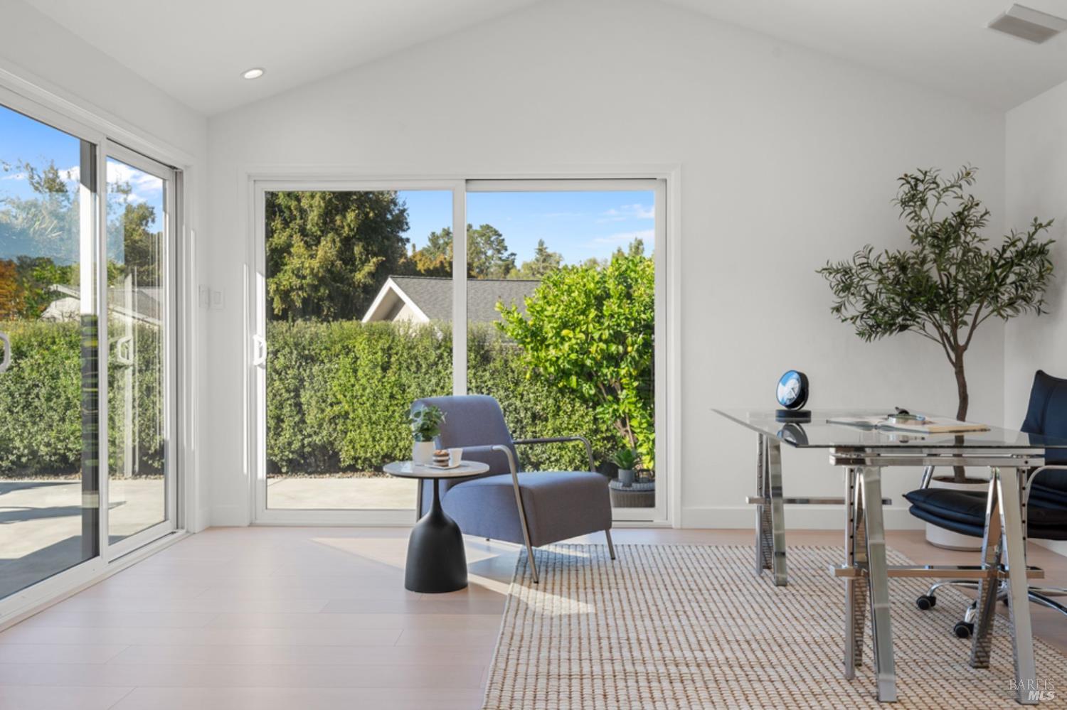 456 Alameda De La Loma