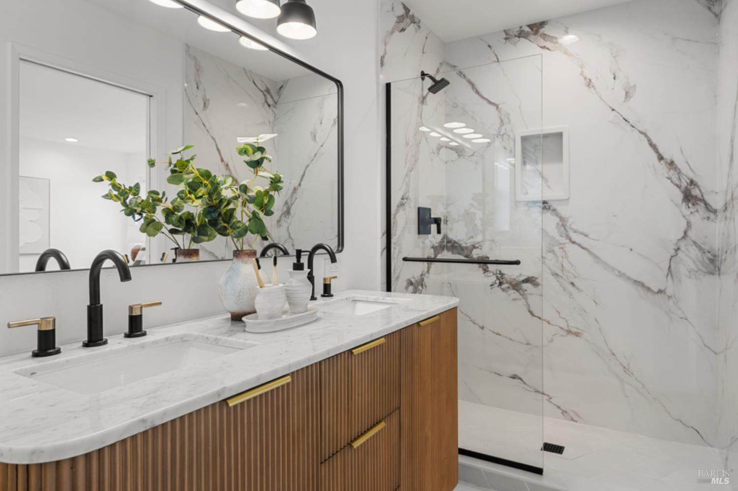 456 Alameda De La Loma