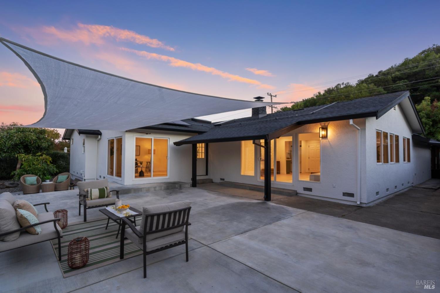 456 Alameda De La Loma