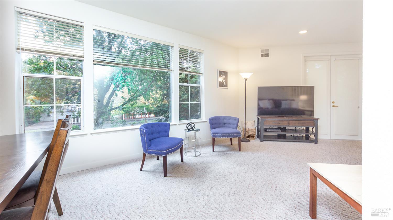 1575 S Novato Boulevard Unit: #6