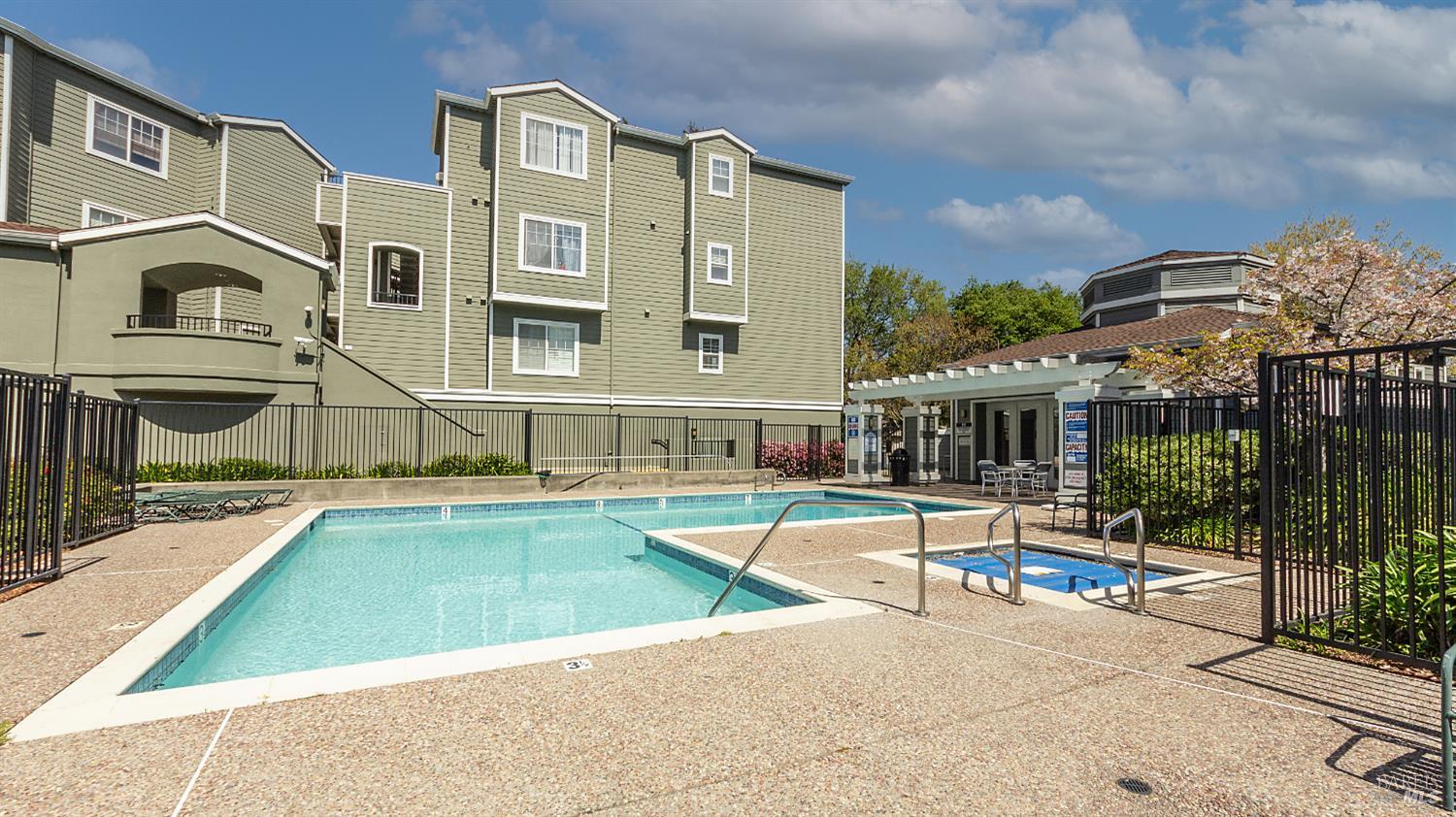 1575 S Novato Boulevard Unit: #6