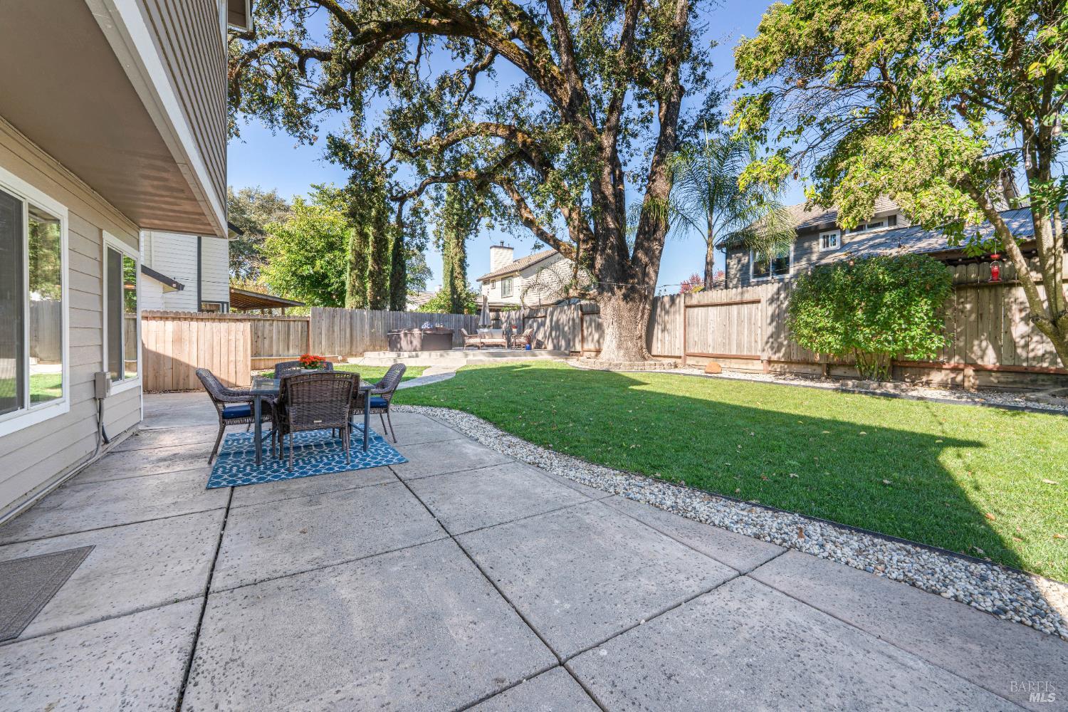 129 Wooded Glen Court