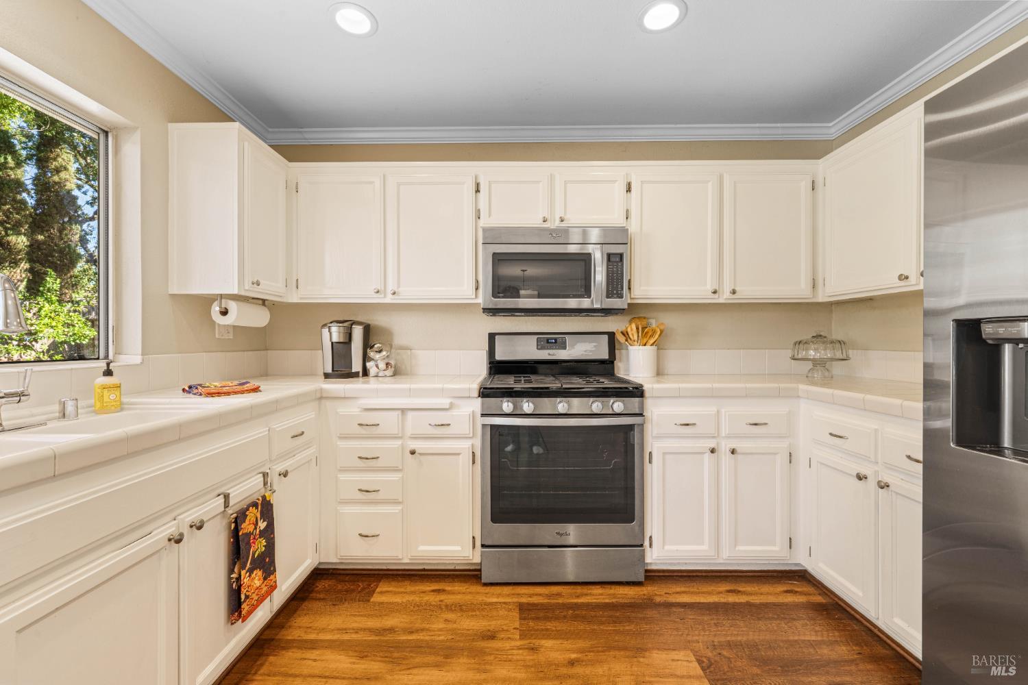 129 Wooded Glen Court