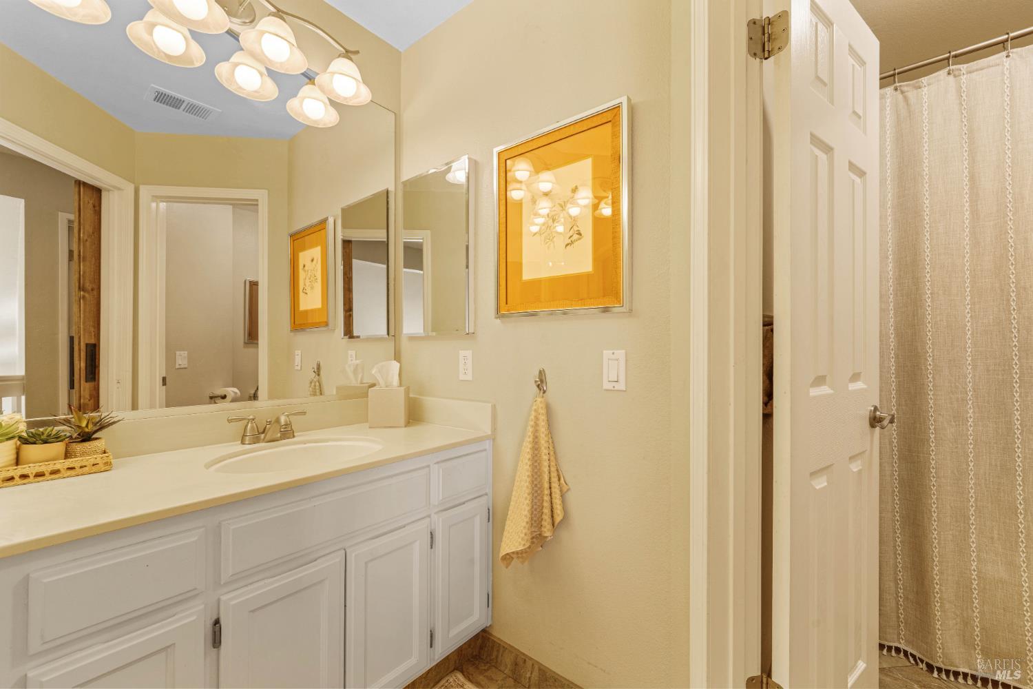 129 Wooded Glen Court