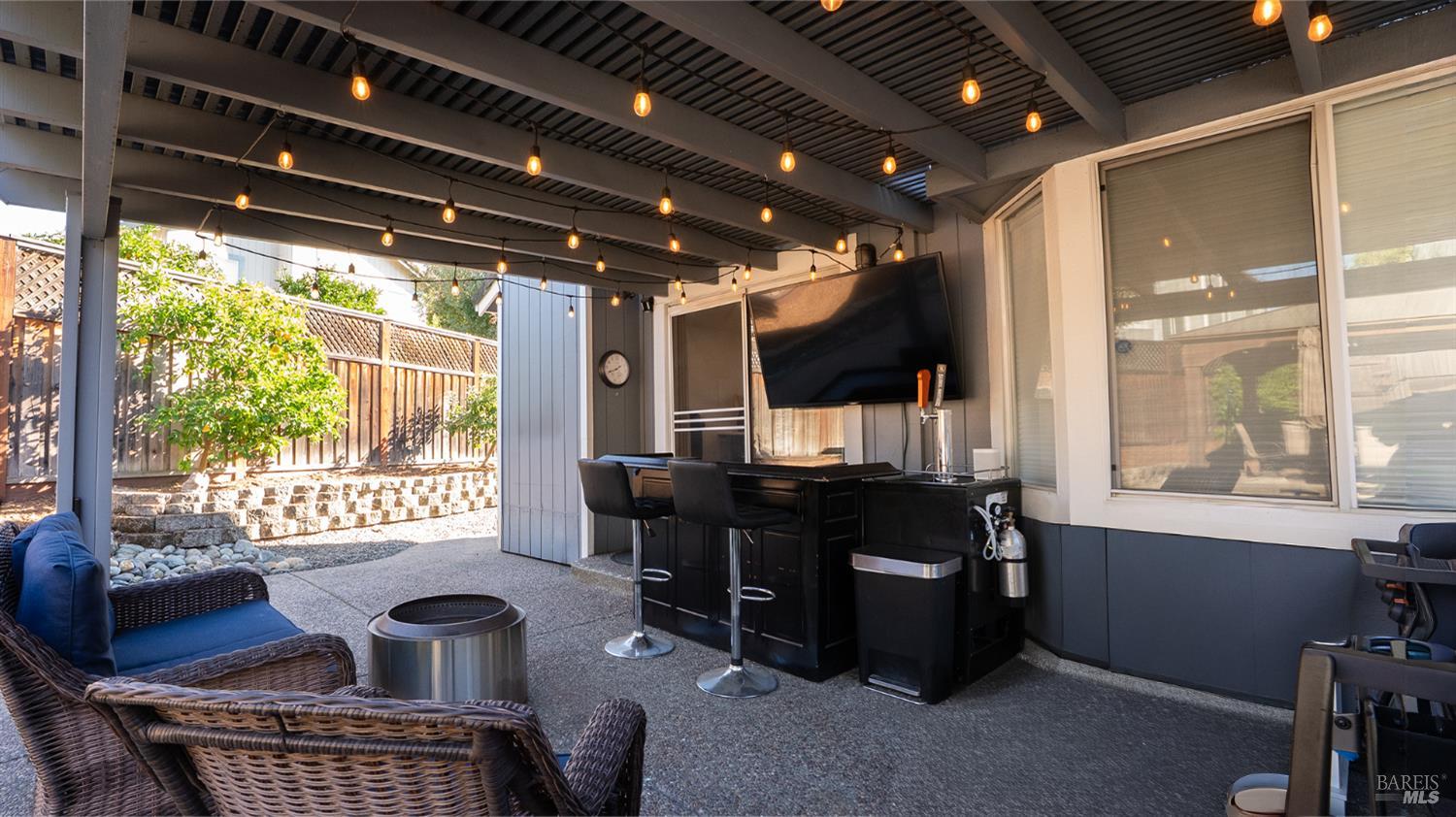 284 Flametree Circle