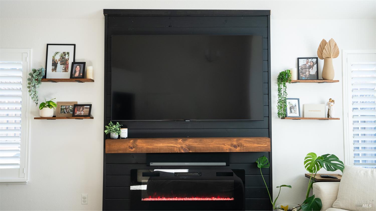 284 Flametree Circle