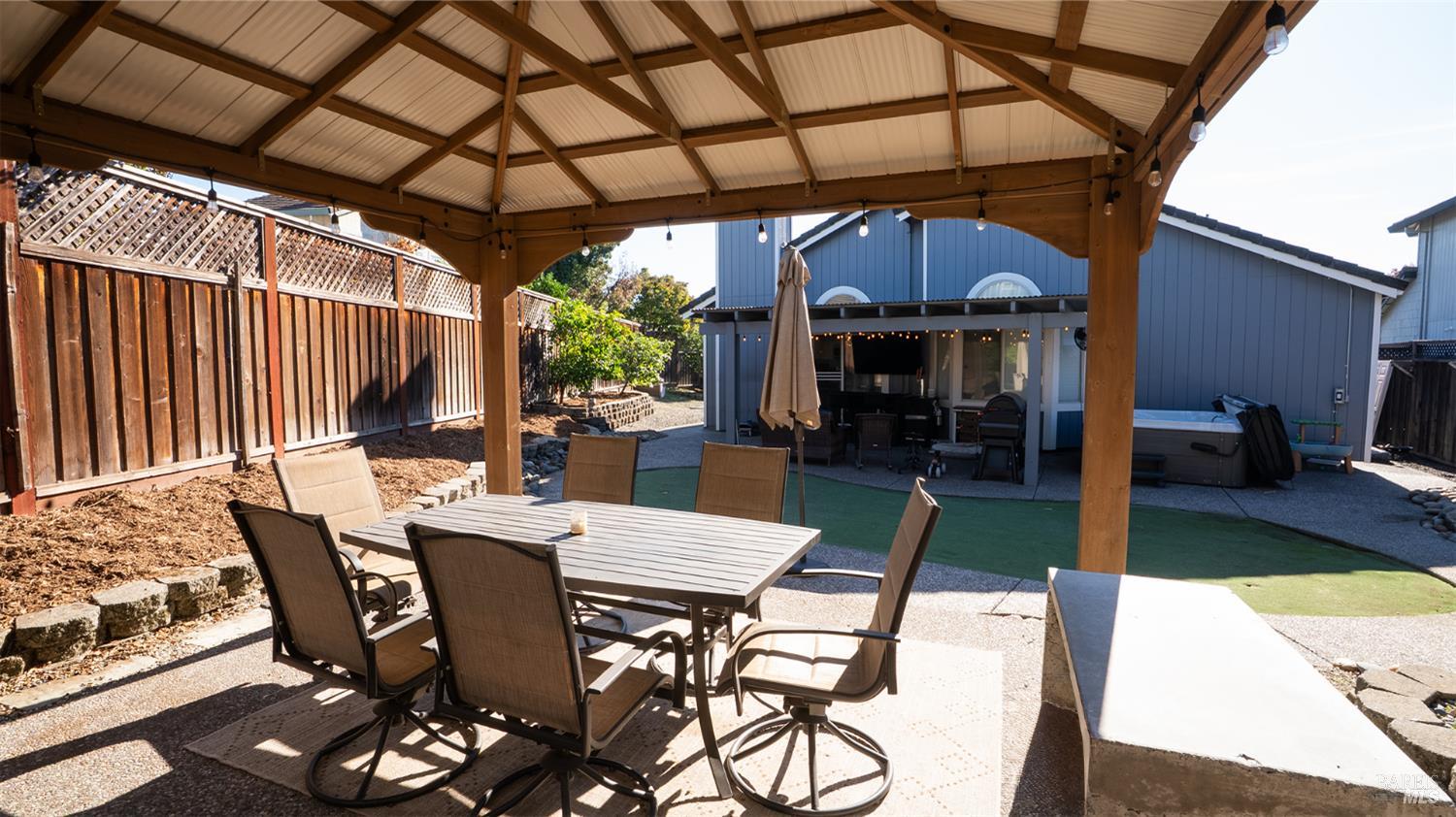 284 Flametree Circle