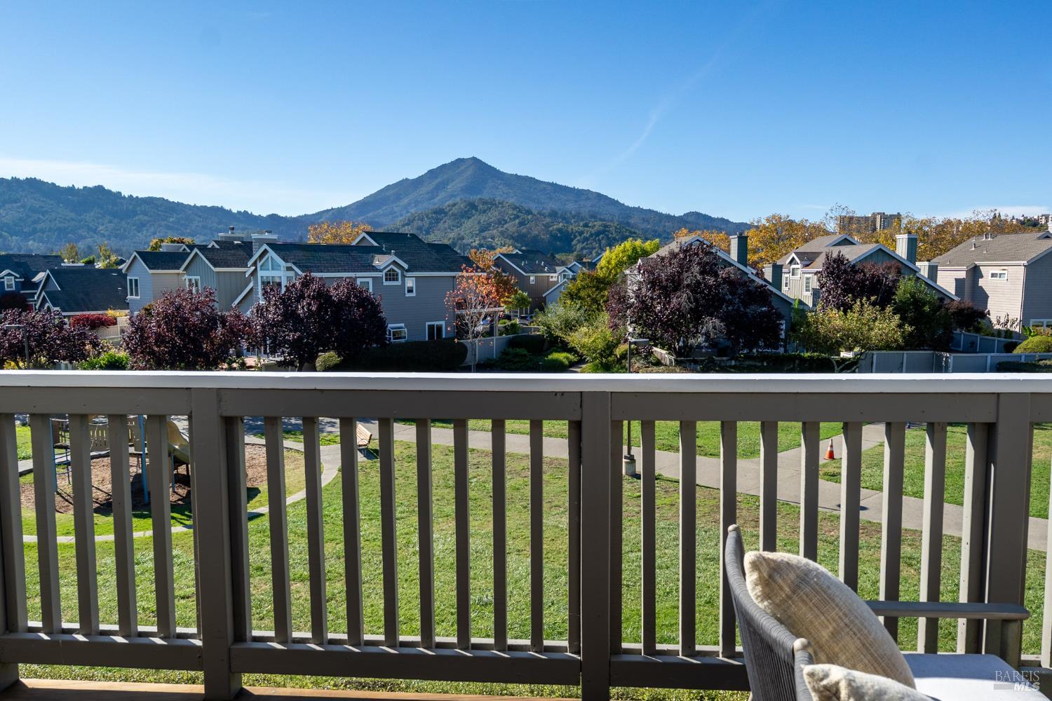 16 Drakes View Circle