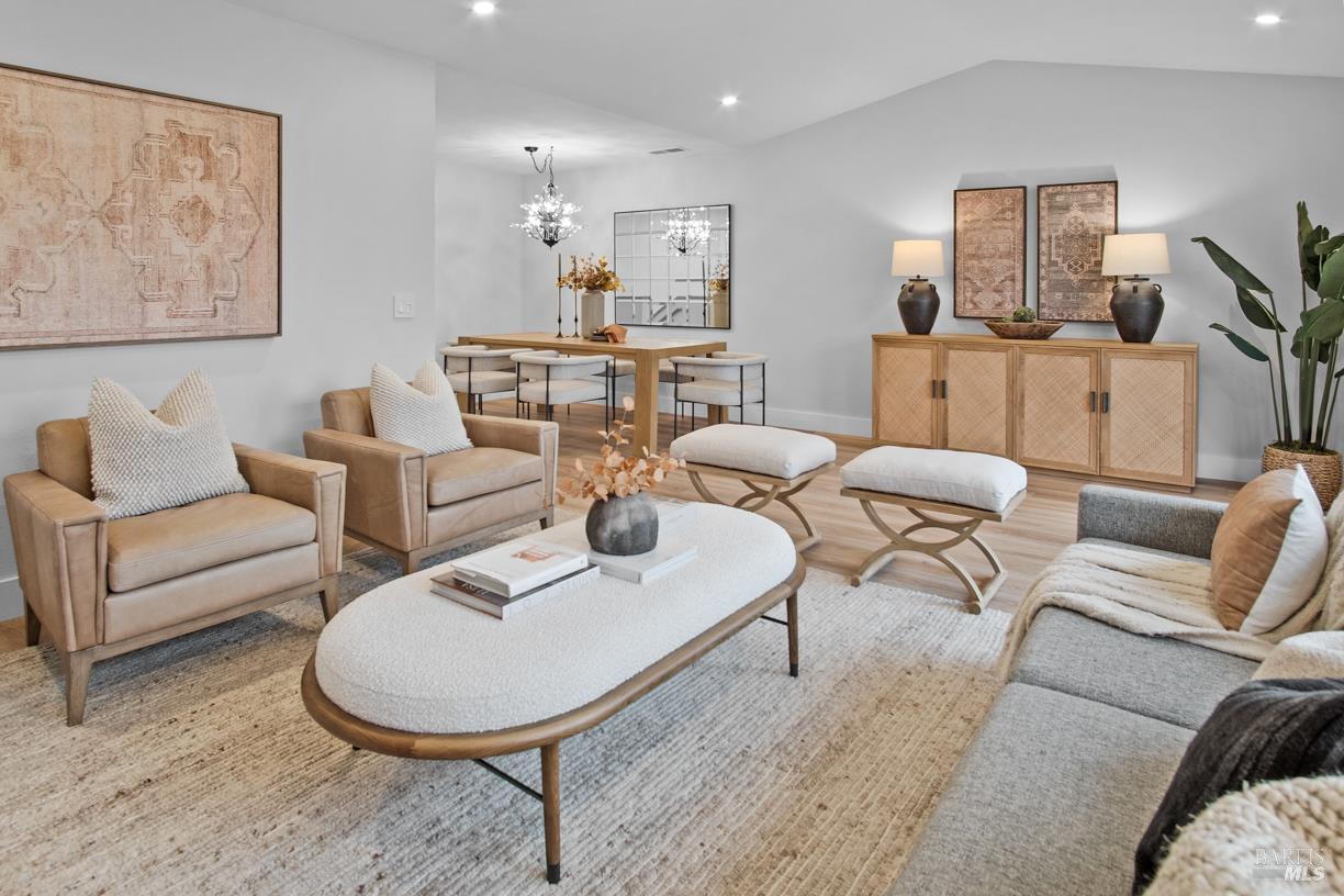 16 Drakes View Circle