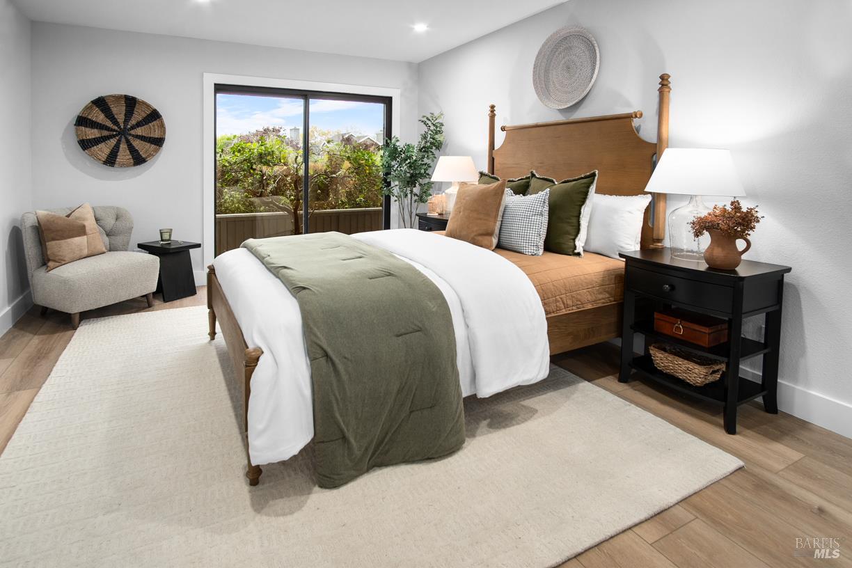 16 Drakes View Circle