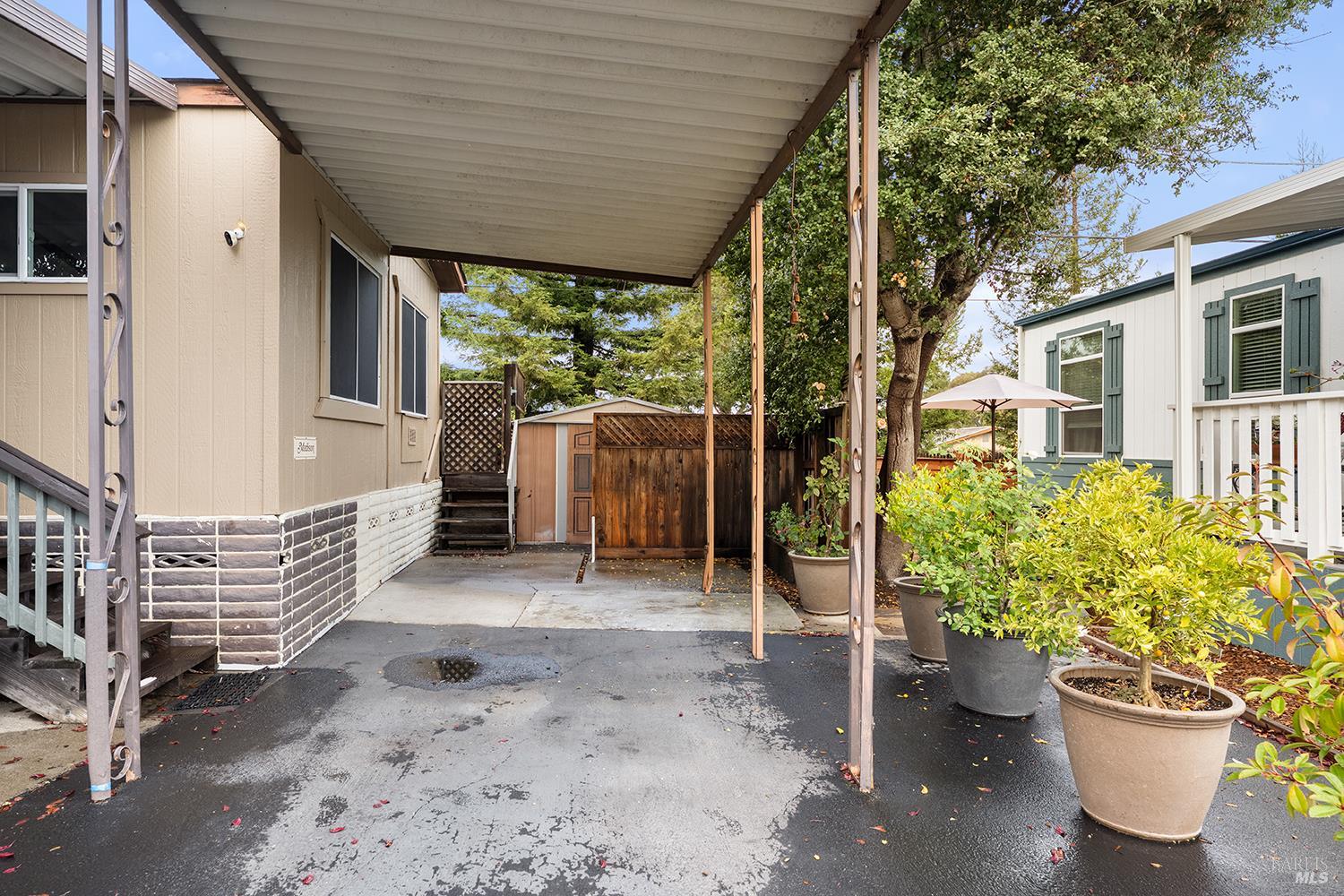 6720 Evergreen Ave