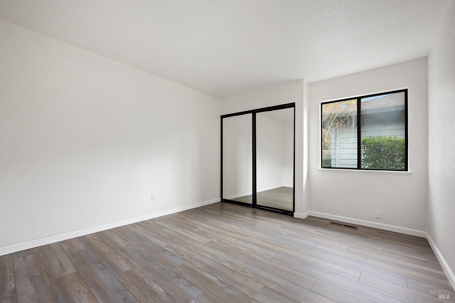 1733 Burgundy Place NW