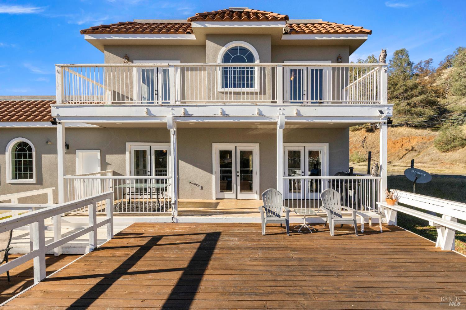 11115 Lakeshore Drive