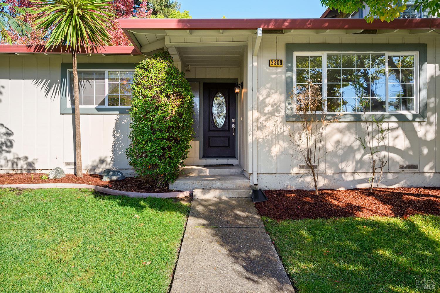 2309 Parkwood Court