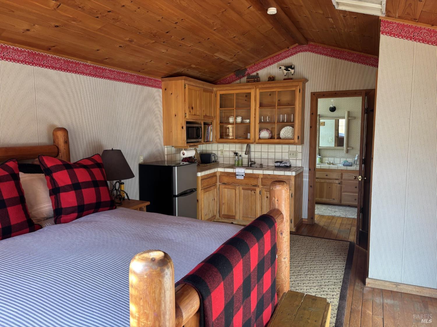 2617 S Old Highway Rd