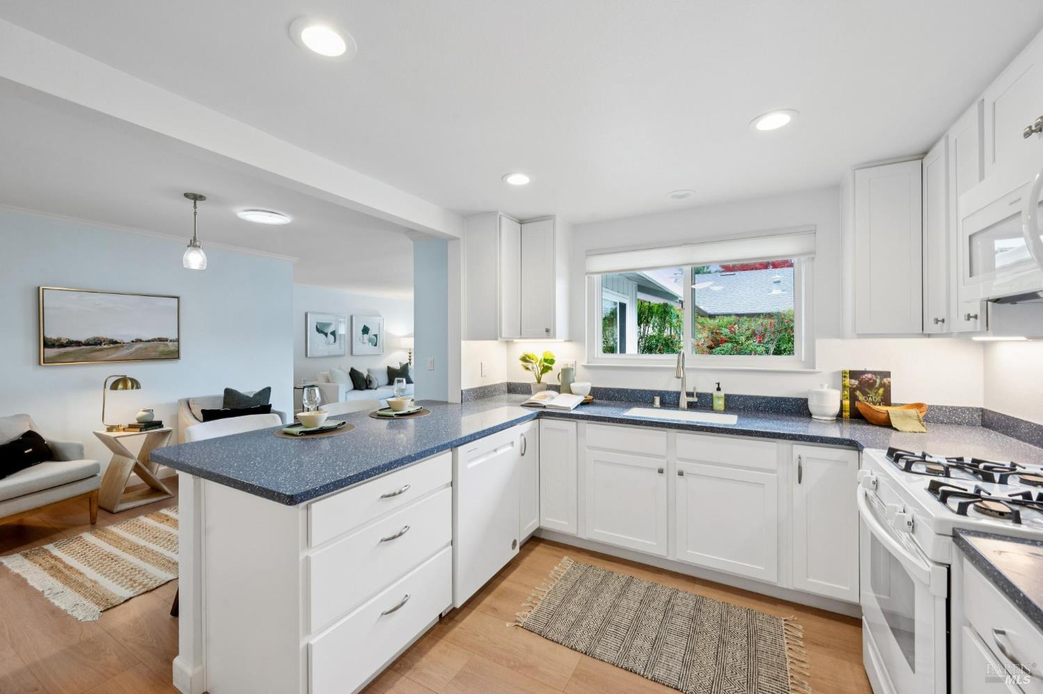 6550 Meadowridge Drive