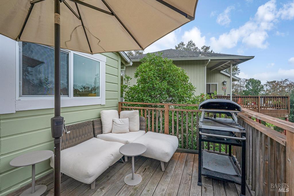 17323 Hillside Avenue