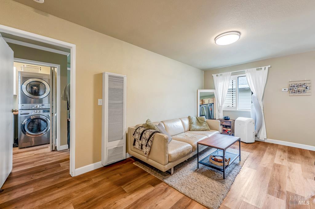 17323 Hillside Avenue