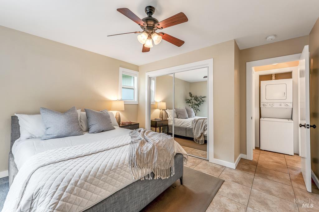 17323 Hillside Avenue