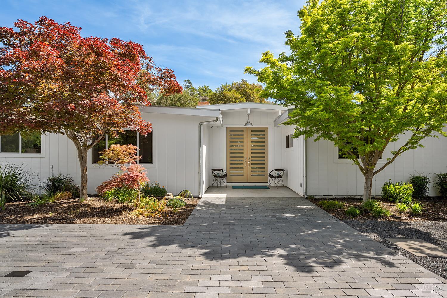 716 University Street