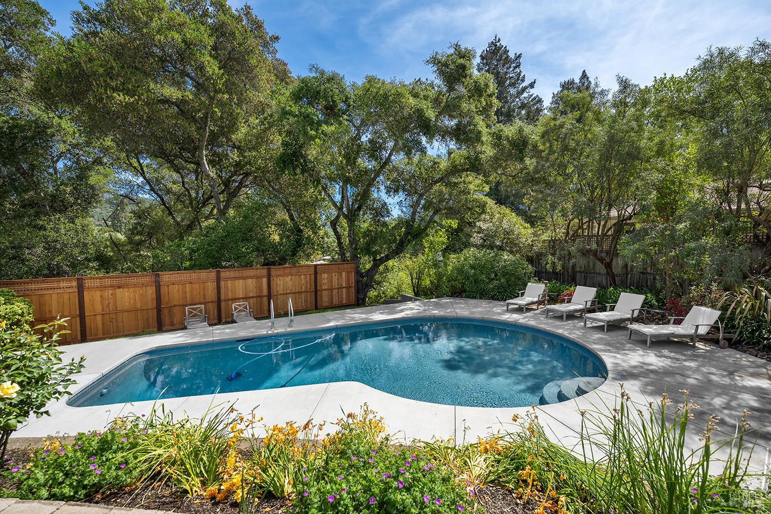 716 University Street