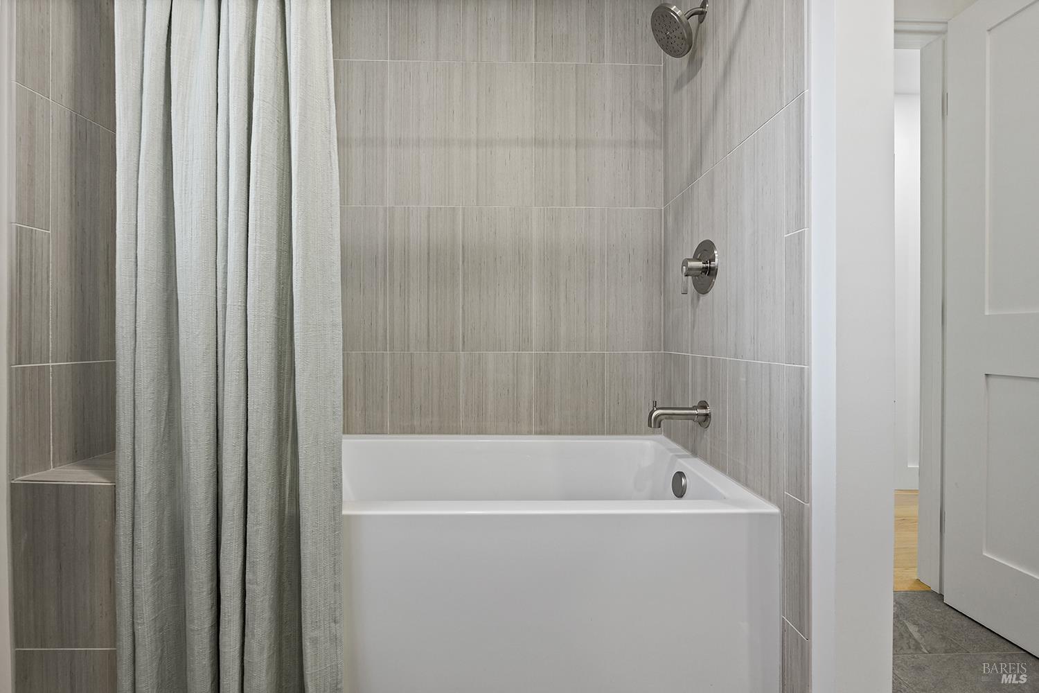 716 University Street