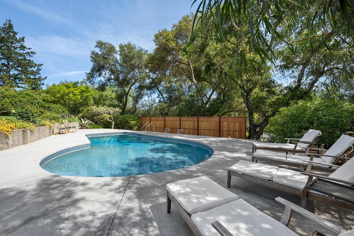 716 University Street