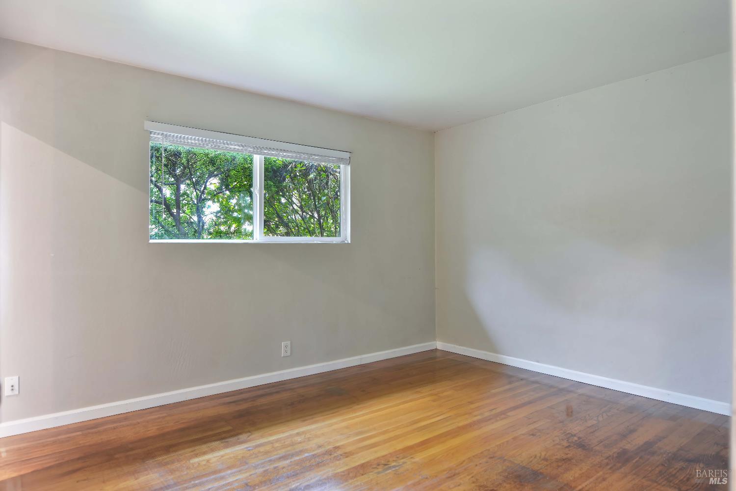 1614 Glenbrook Drive