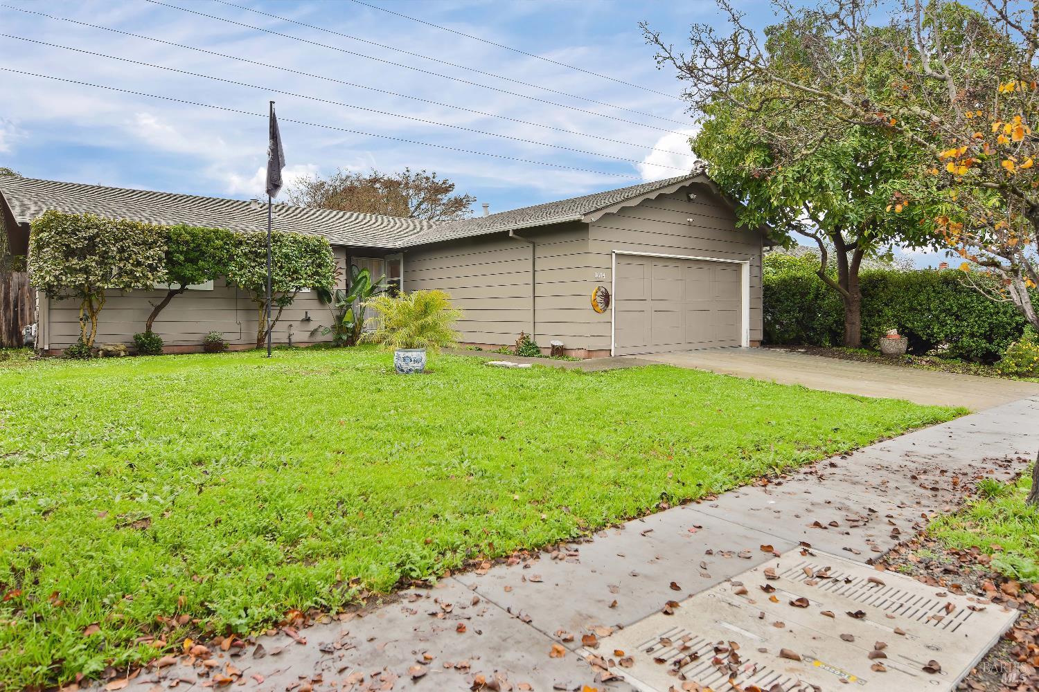 1614 Glenbrook Drive