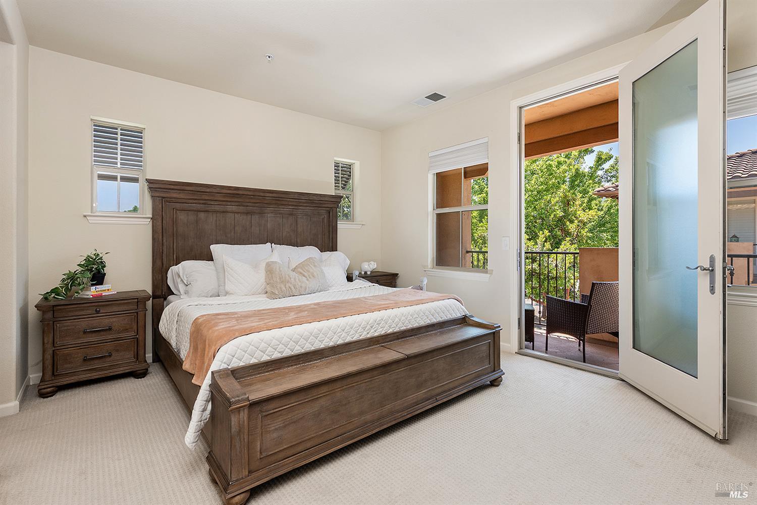 180 Healdsburg Avenue Unit: #B
