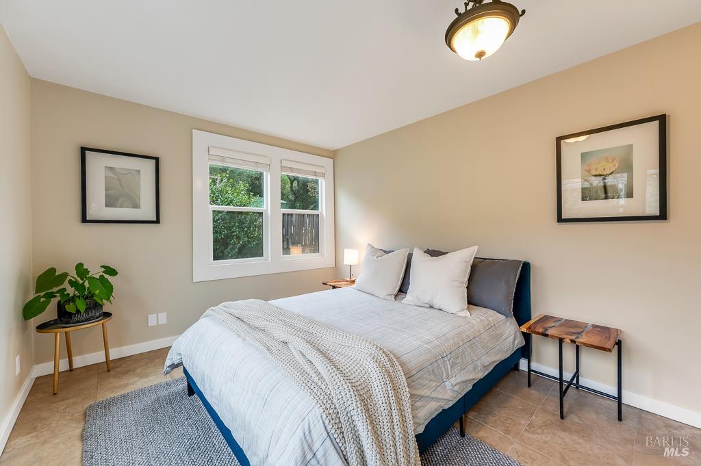 17323 Hillside Avenue