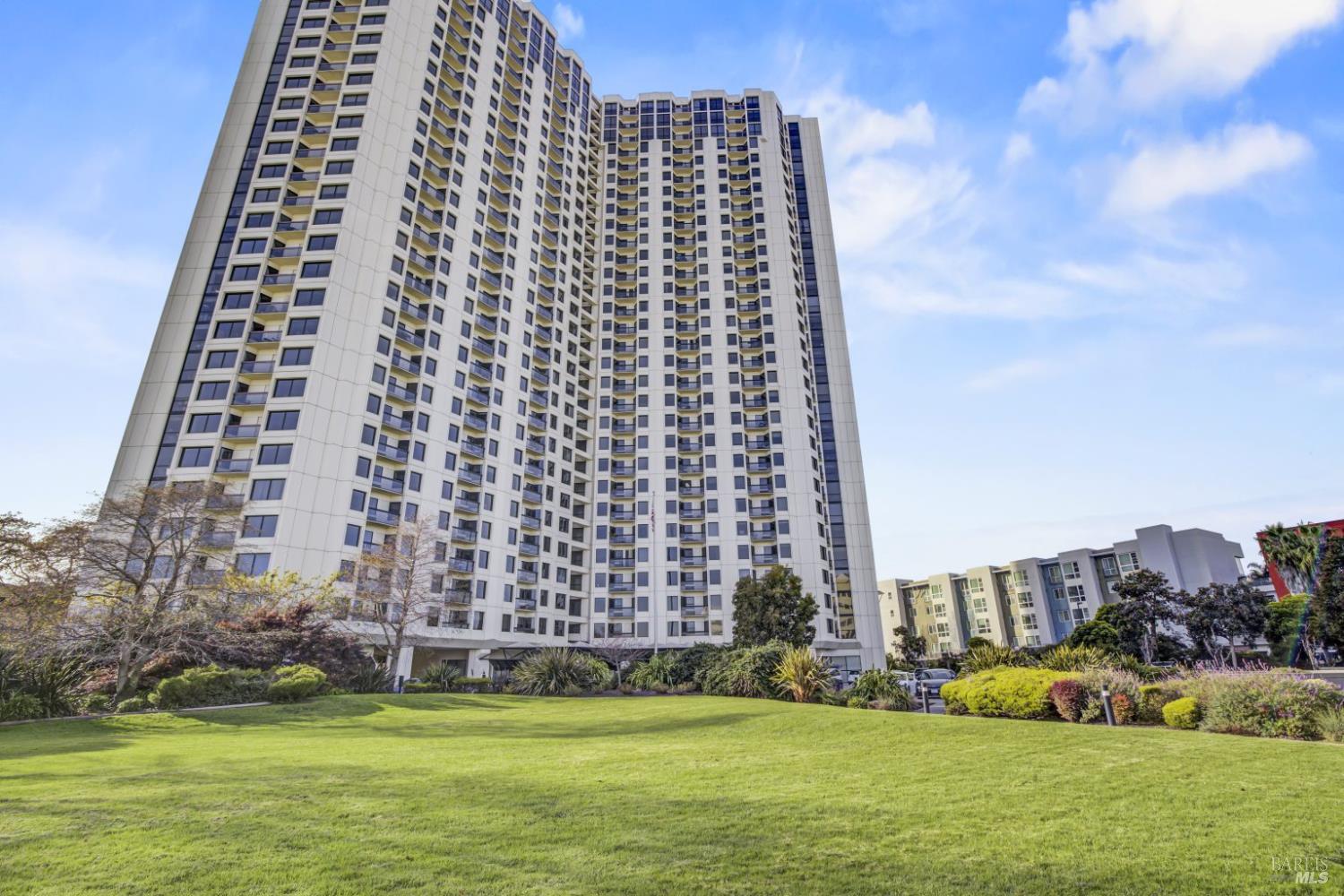 6363 Christie Avenue NE Unit: #2513