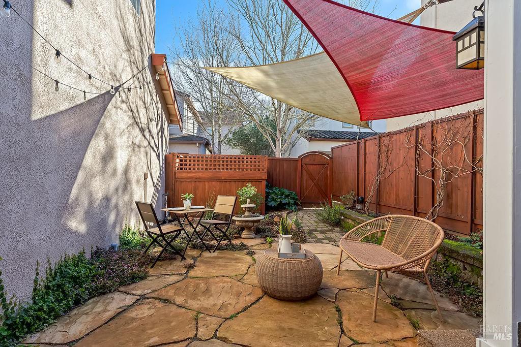 2148 Nectarine Drive