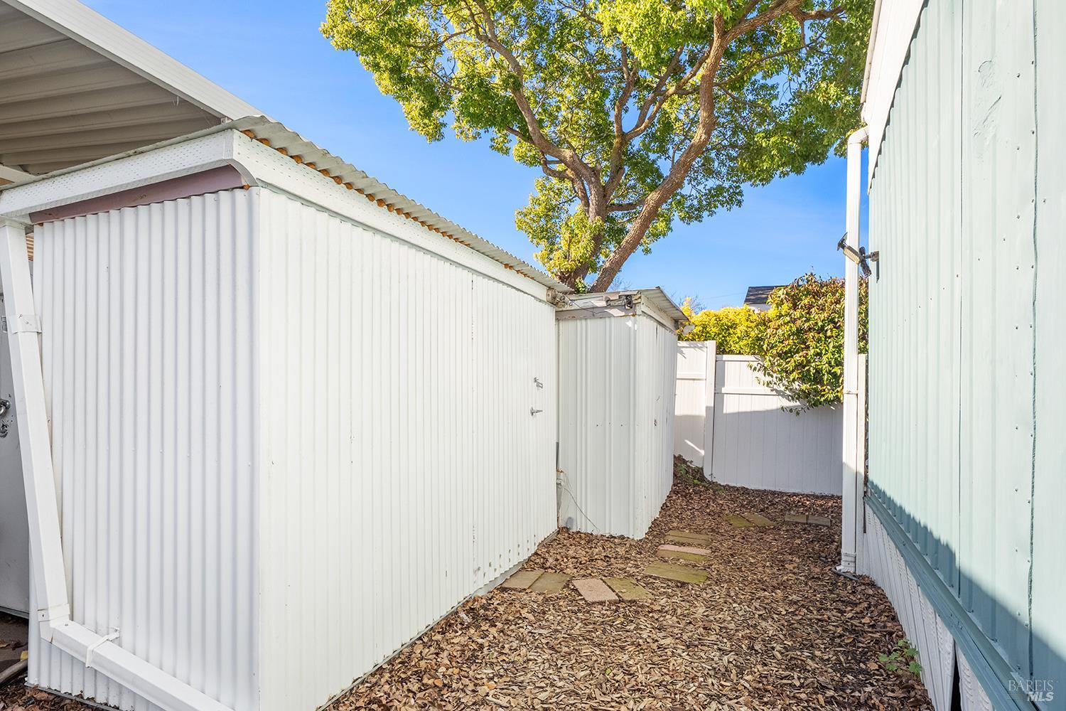 571 NE Birchwood Drive