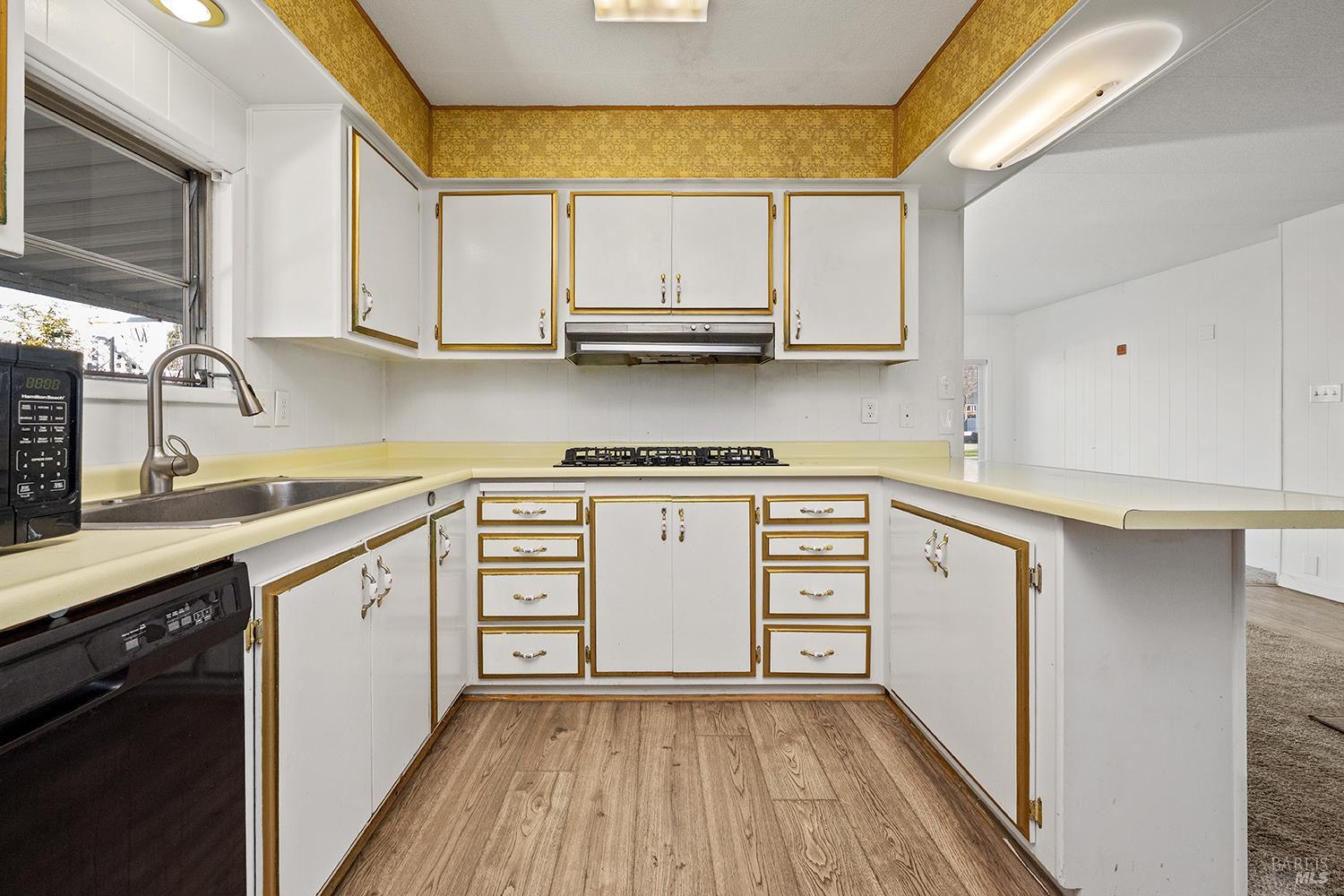 571 NE Birchwood Drive