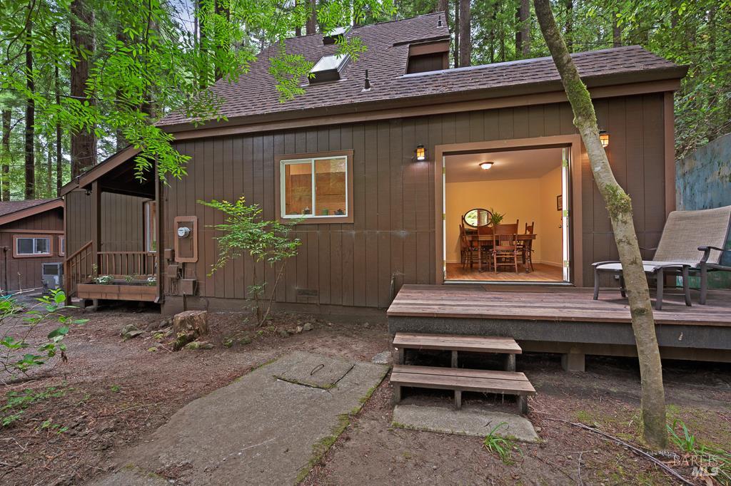 2305 Cazadero Highway